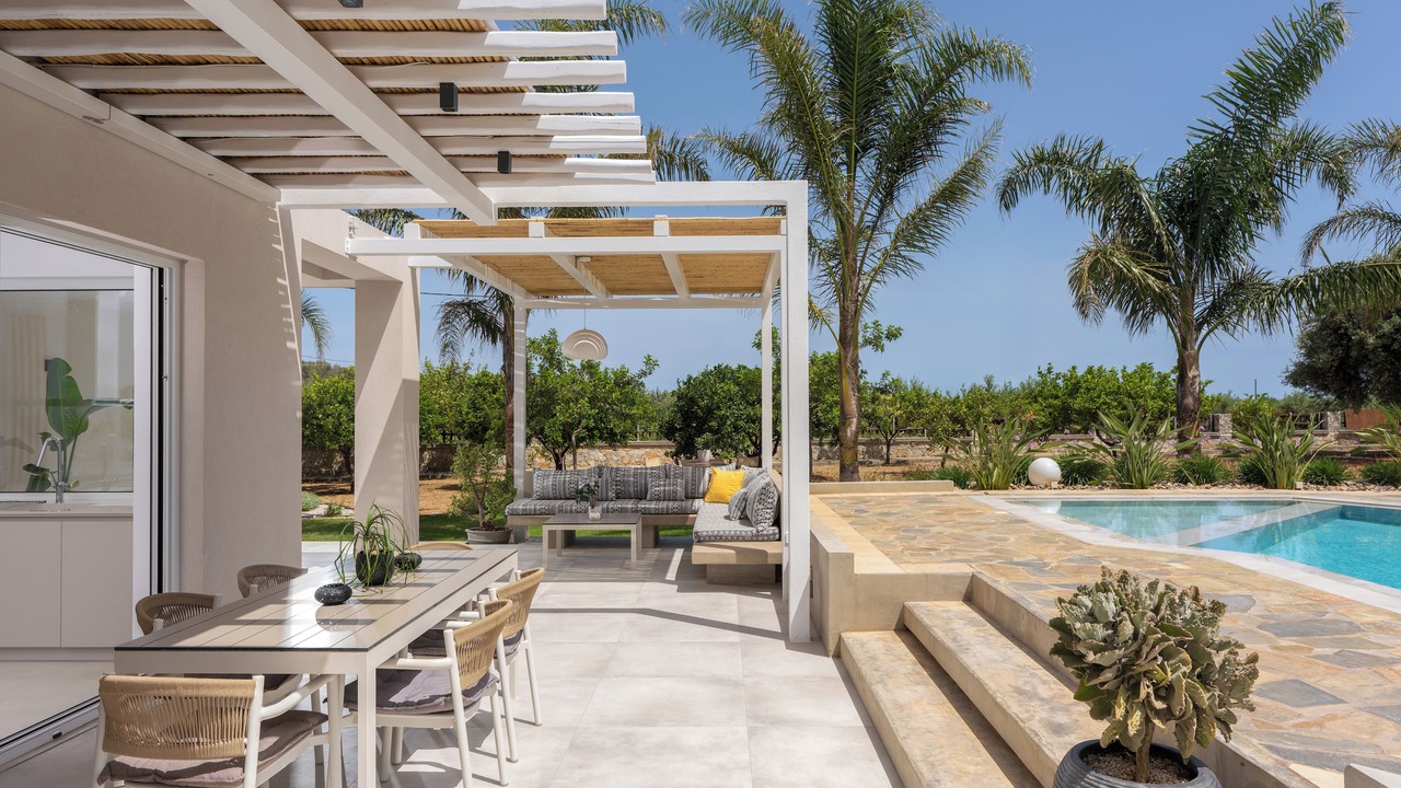 Photo of Outdoor in Adelianos Kampos