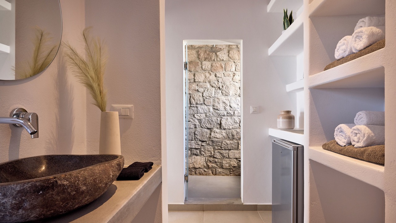 Photo of Bathroom in Adamas