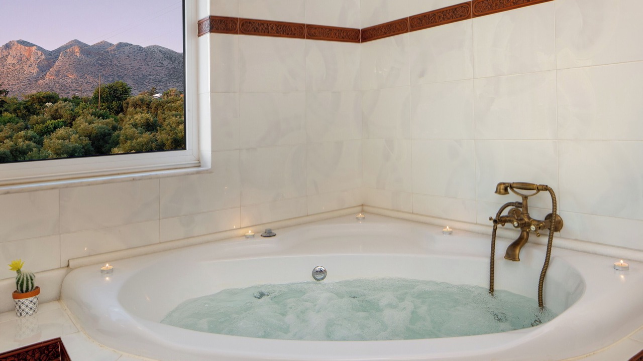 Photo of Bathroom in Chorafakia