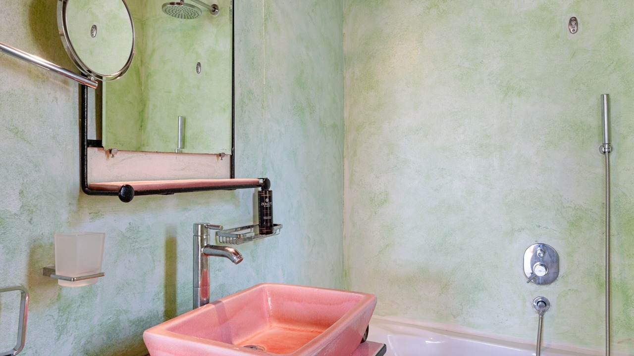 Photo of Bathroom in Skala