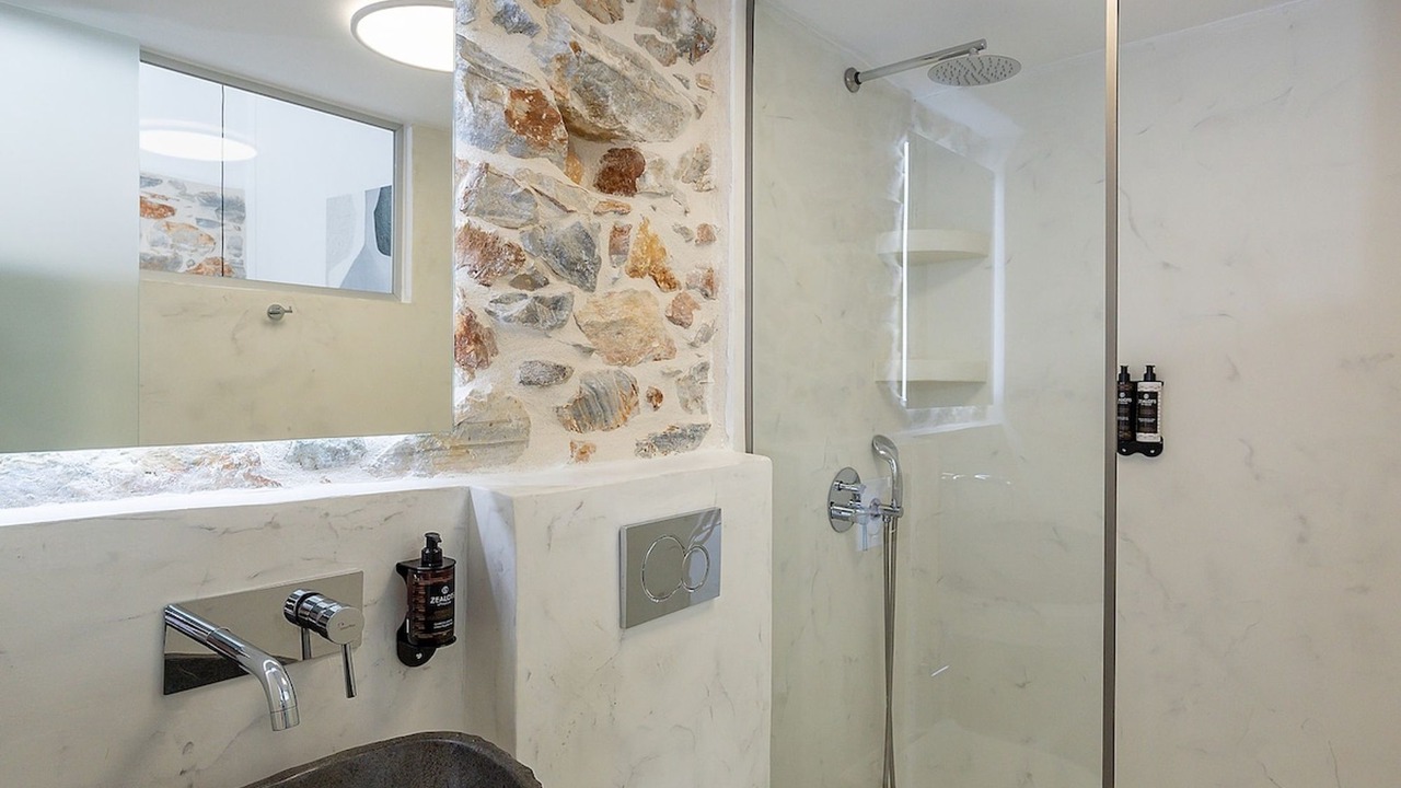 Photo of Bathroom in Filoti