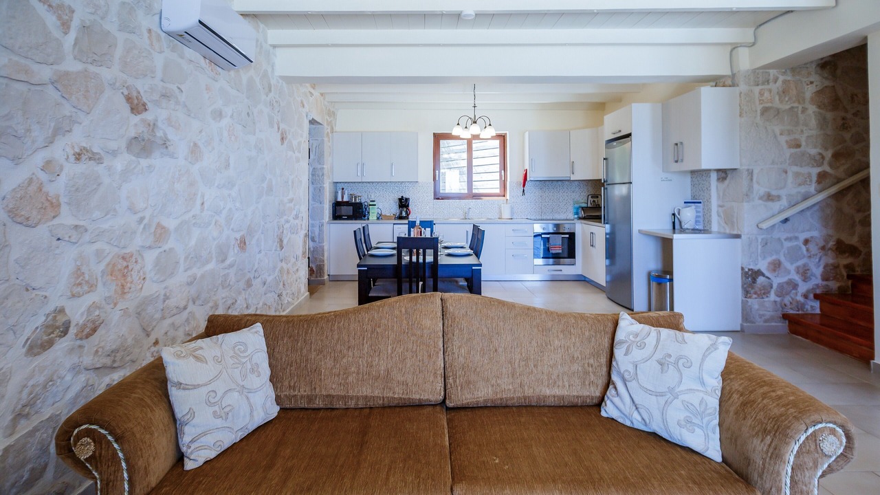 Photo of Livingroom in Elation