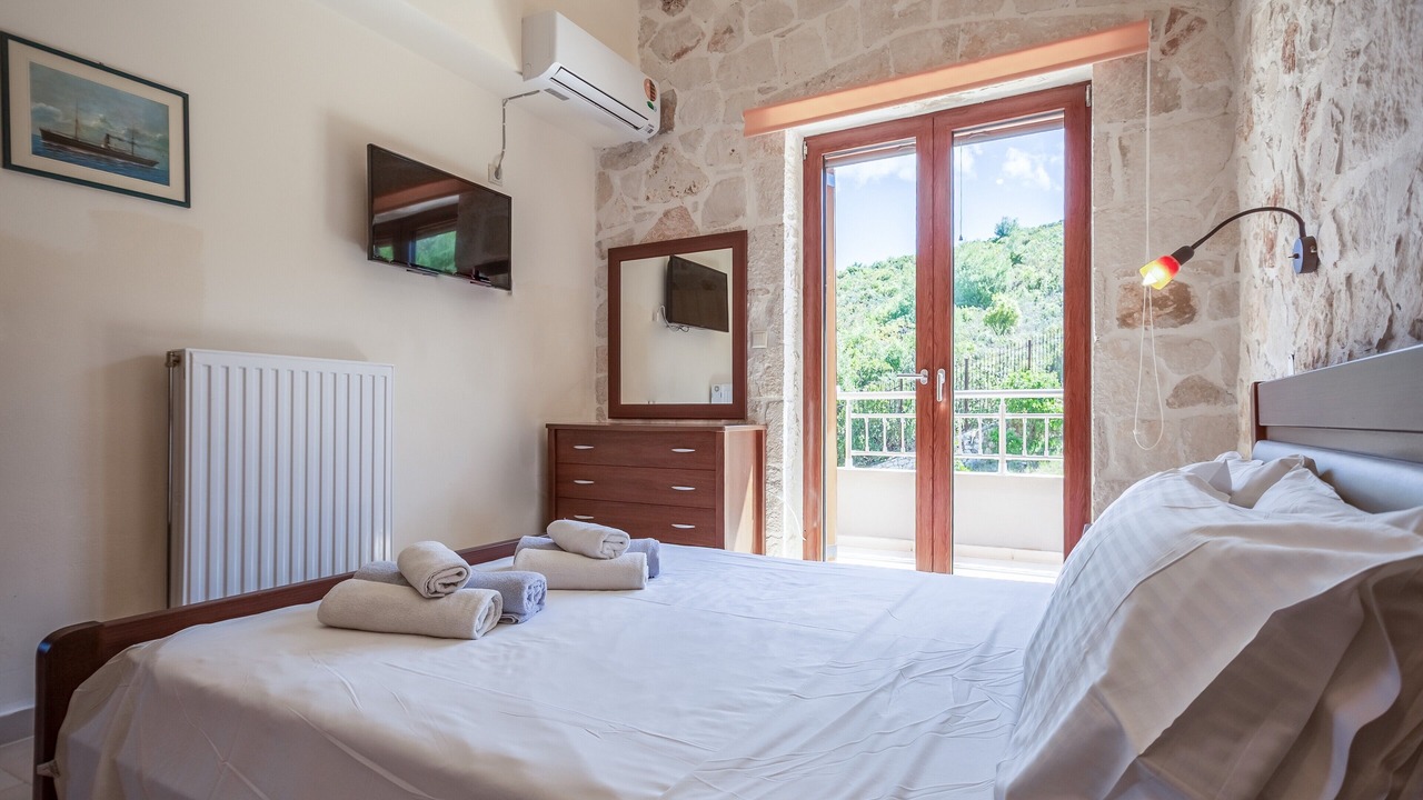 Photo of Bedroom in Elation