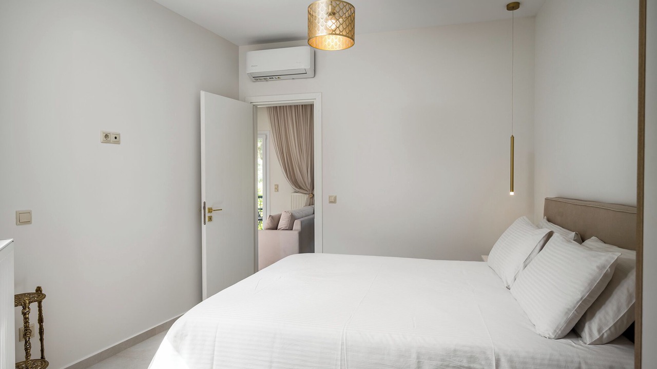 Photo of Bedroom in Ipsos