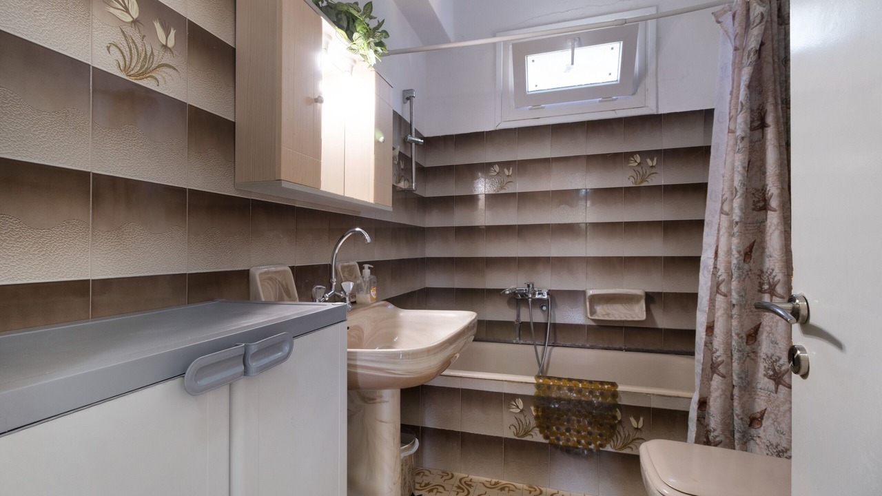 Photo of Bathroom in Agios Ioannis