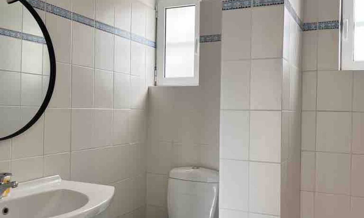 Photo of Bathroom in Saronikos