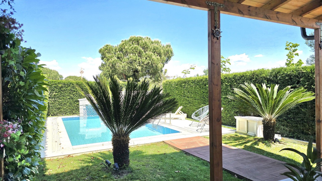 Photo of Outdoor in Qerek
