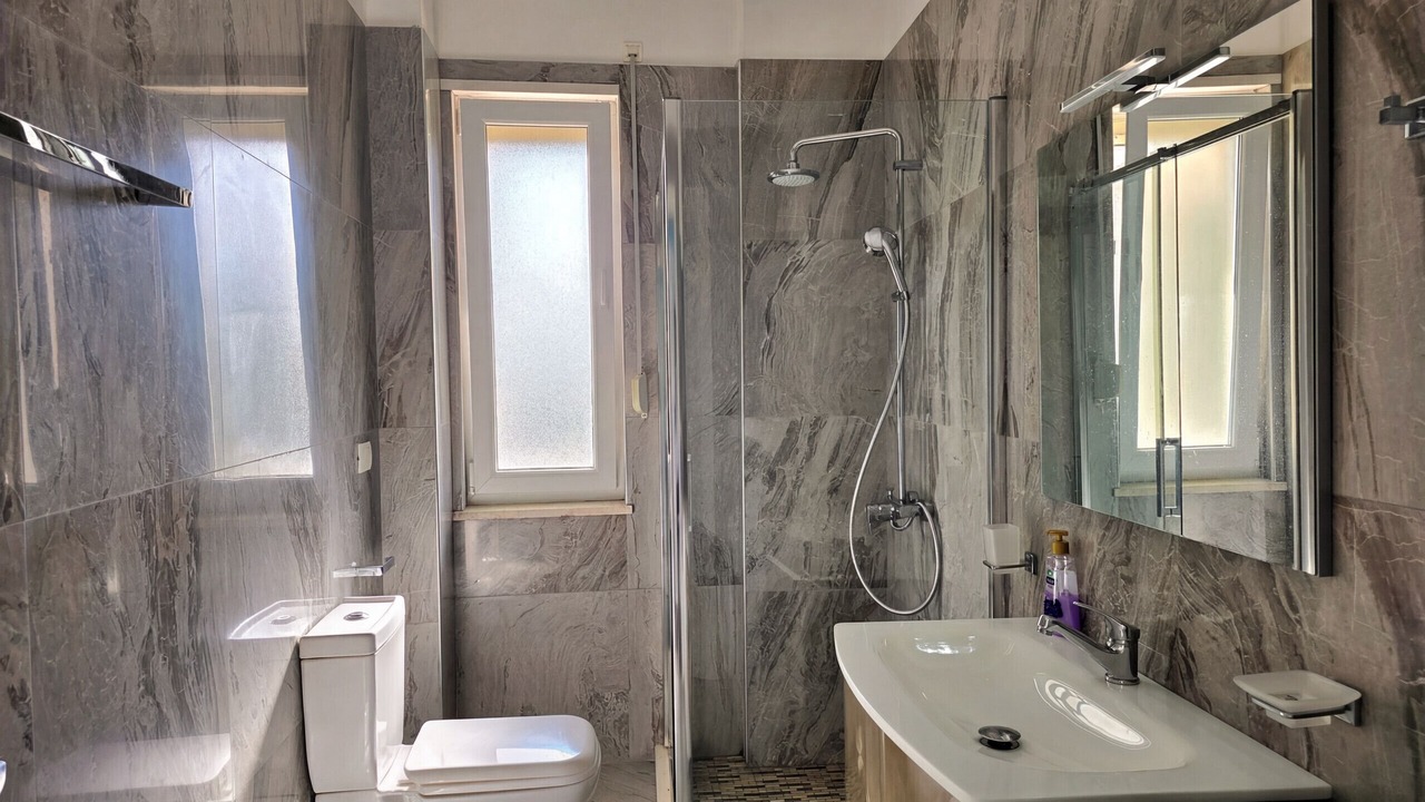 Photo of Bathroom in Ishem