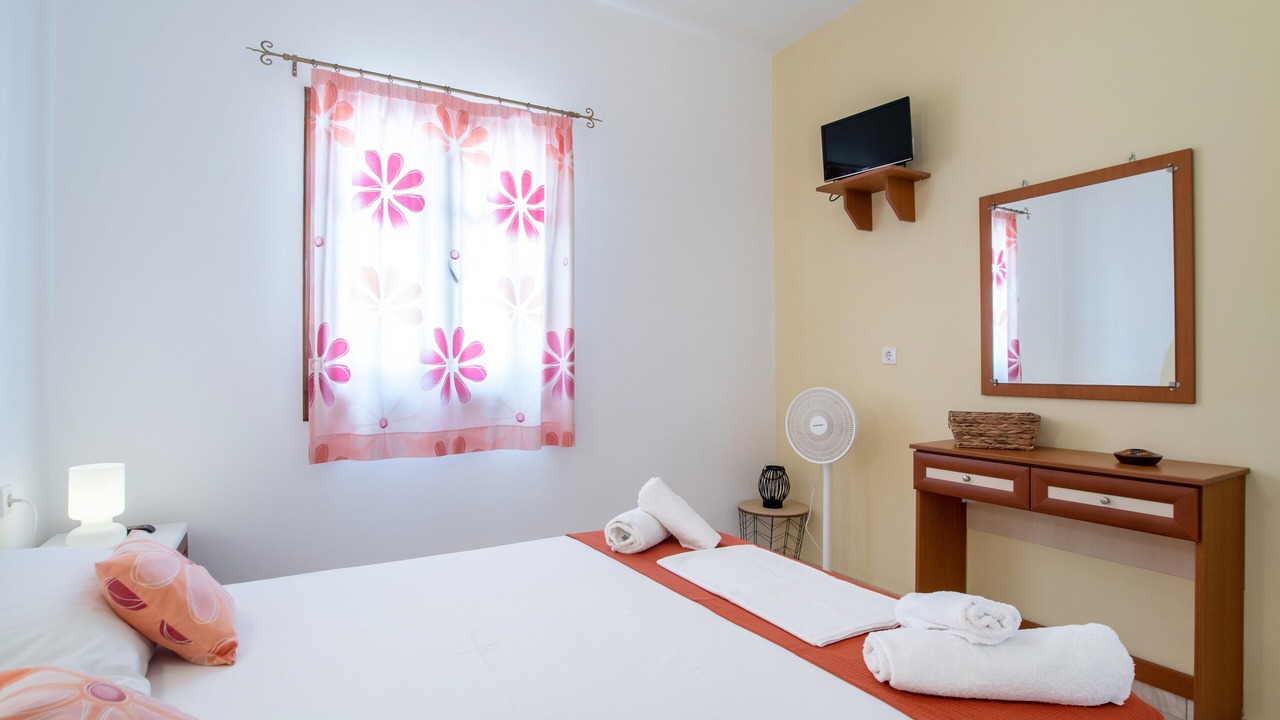 Photo of Bedroom in Donoussa