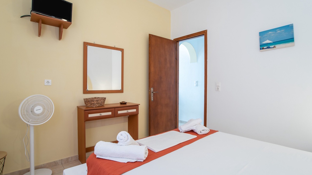 Photo of Bedroom in Donoussa