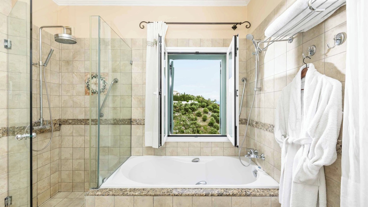 Photo of Bathroom in Gimari