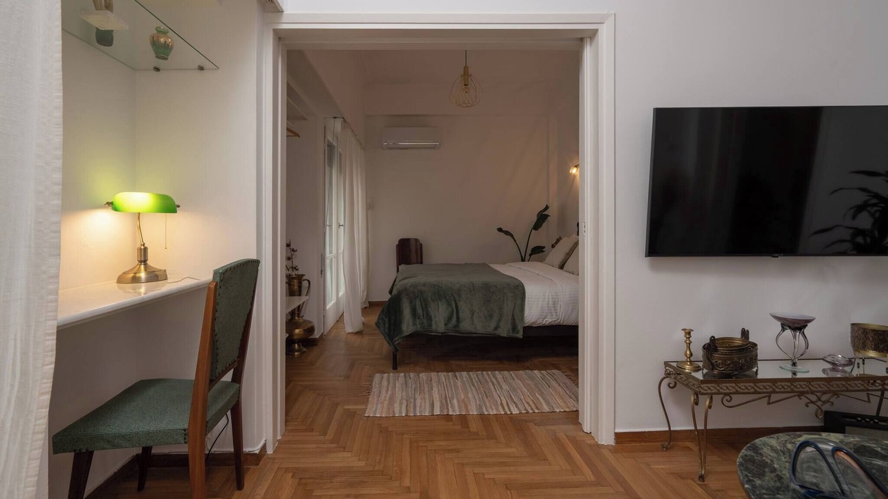 Photo of Bedroom in Exarhia