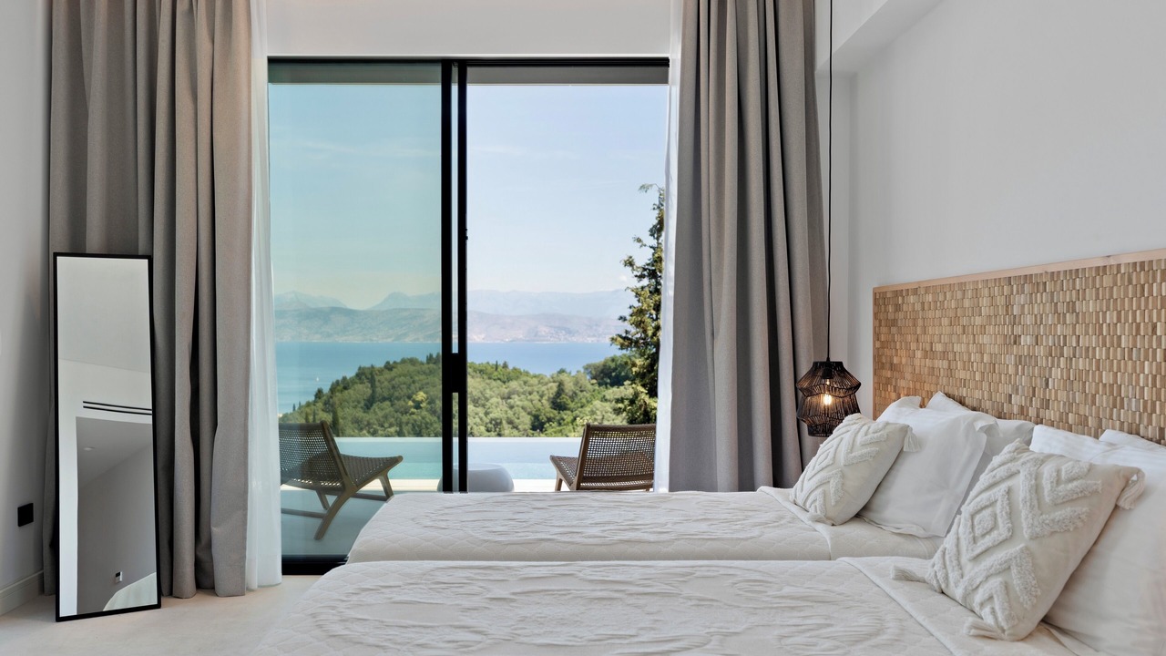 Photo of Bedroom in Petaleia
