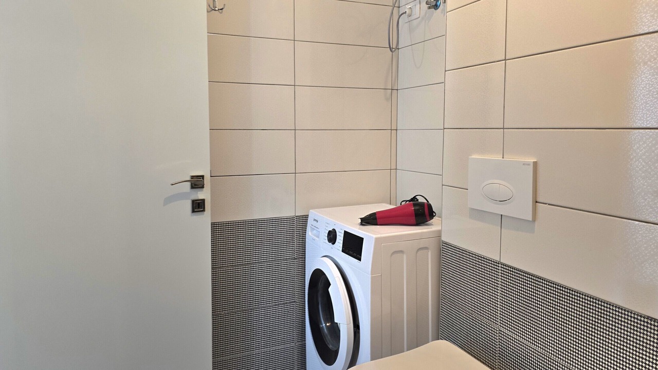 Photo of Bathroom in Qerek