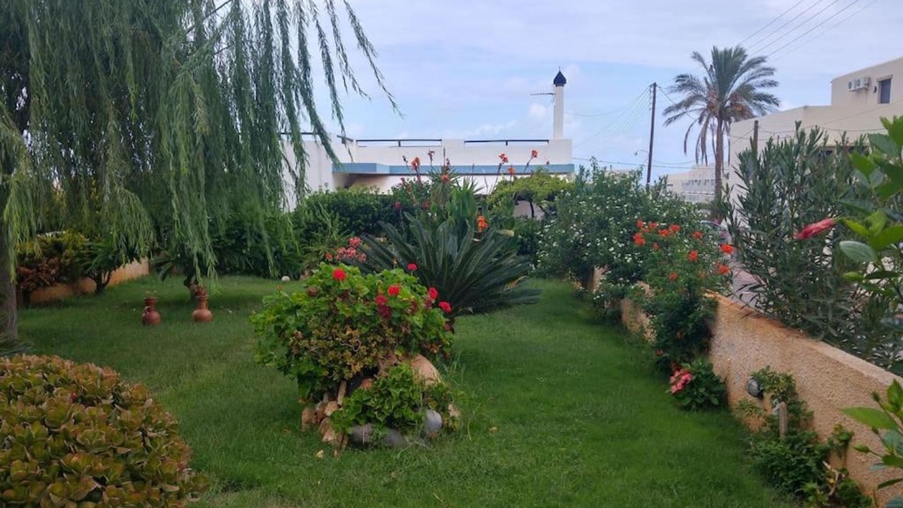 Photo of Outdoor in Aposelemis