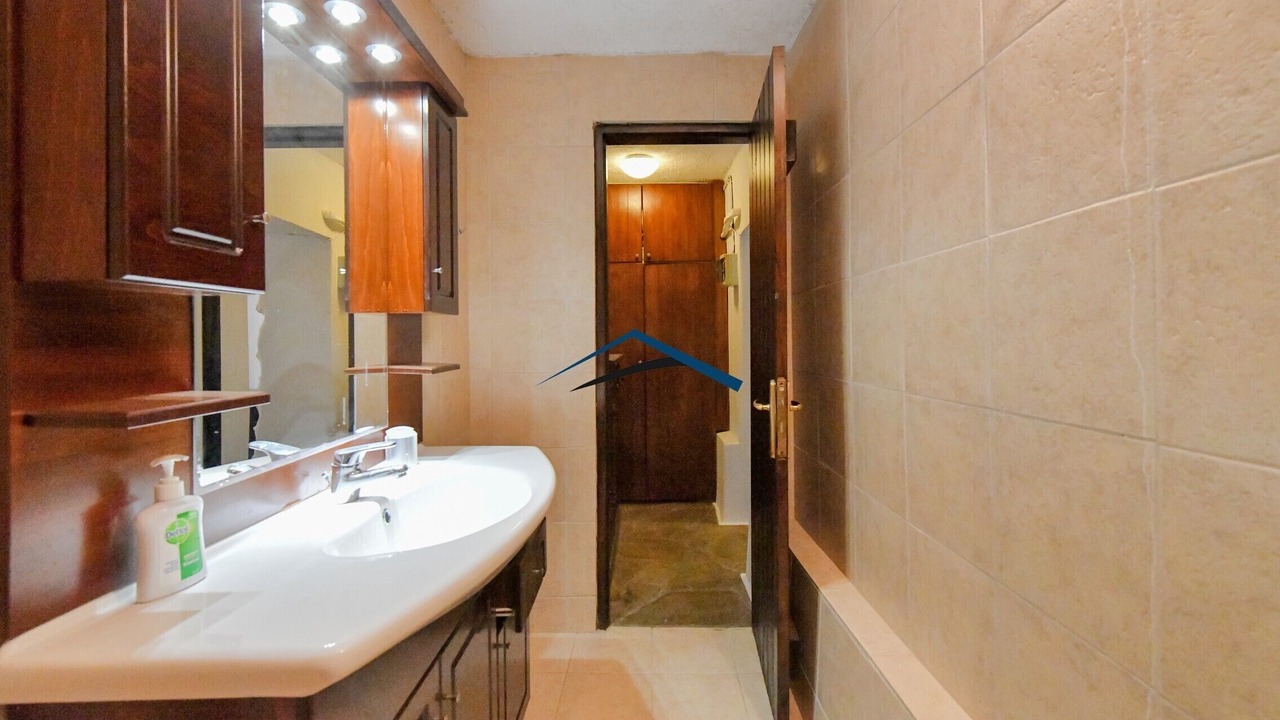 Photo of Bathroom in Koundouros