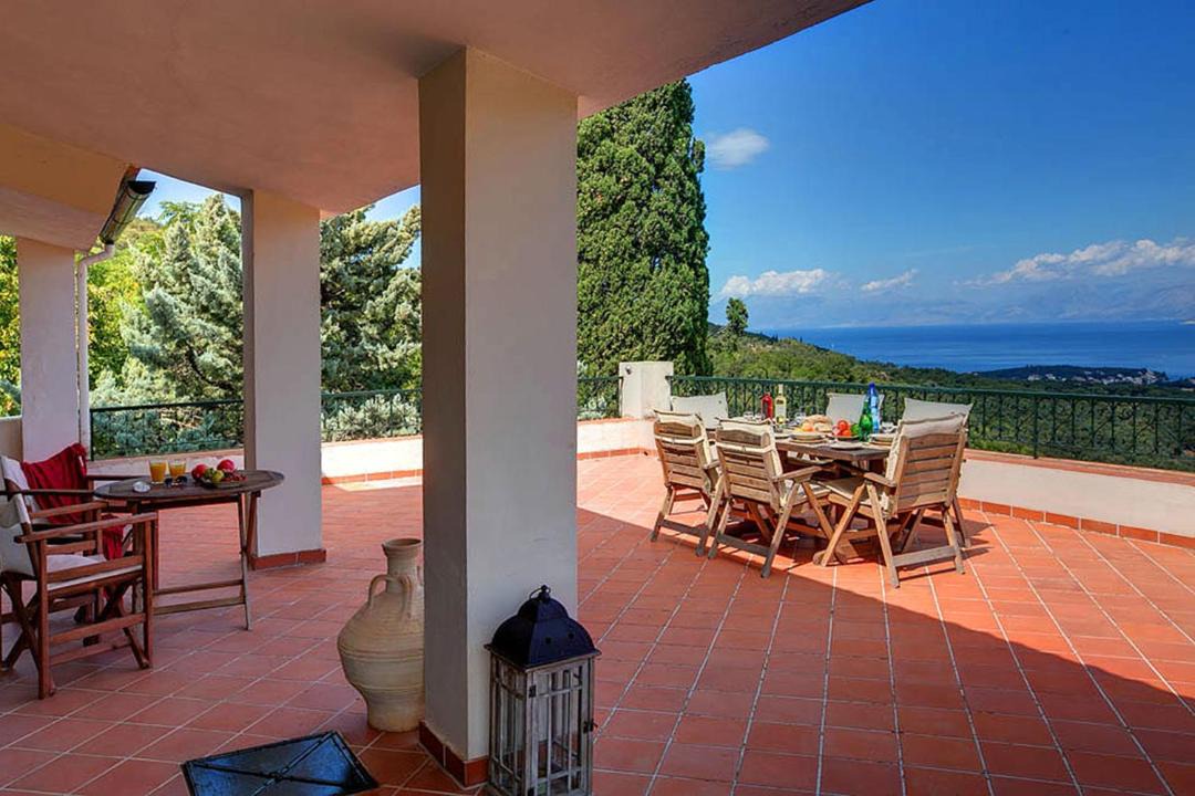 Photo of Patio Balcony in Petaleia