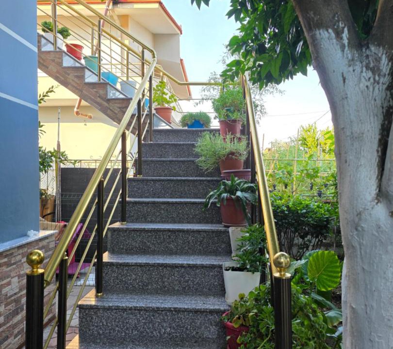 Photo of Patio Balcony in Mbrostar-Urë