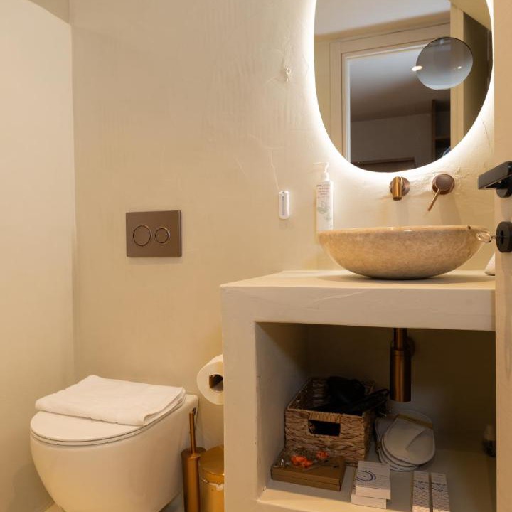 Photo of Bathroom in Volissos