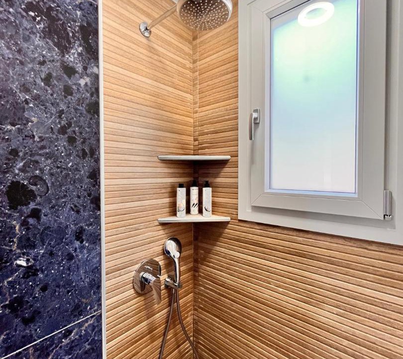 Photo of Bathroom in Faistos