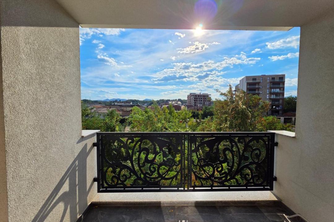 Photo of Patio Balcony in Mejë