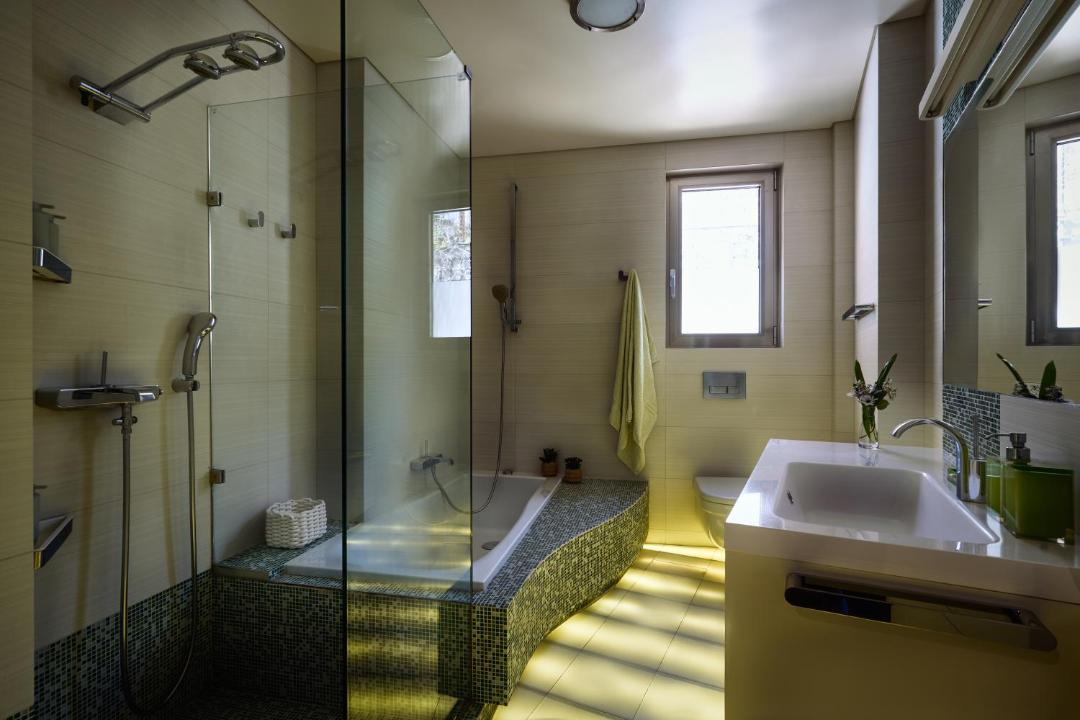 Photo of Bathroom in Saronikos