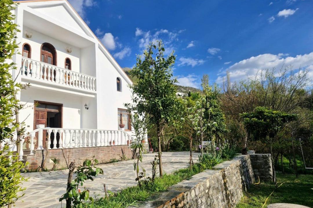 Photo of Others in Sakës