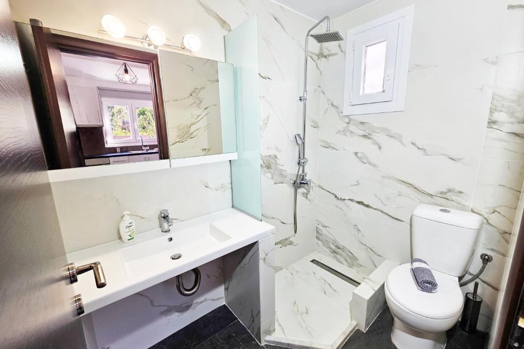 Photo of Bathroom in Kampos Marathokampou