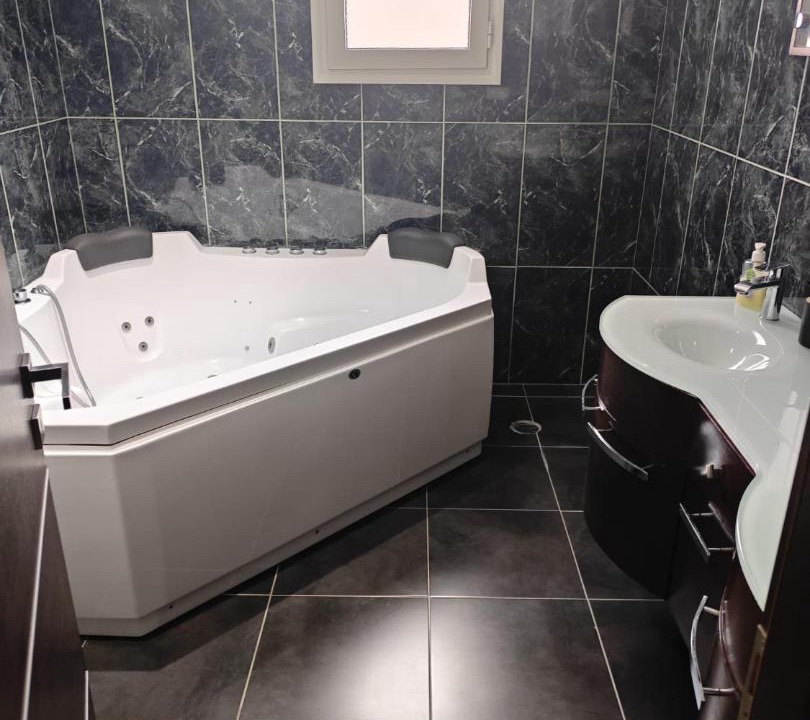Photo of Bathroom in Perama