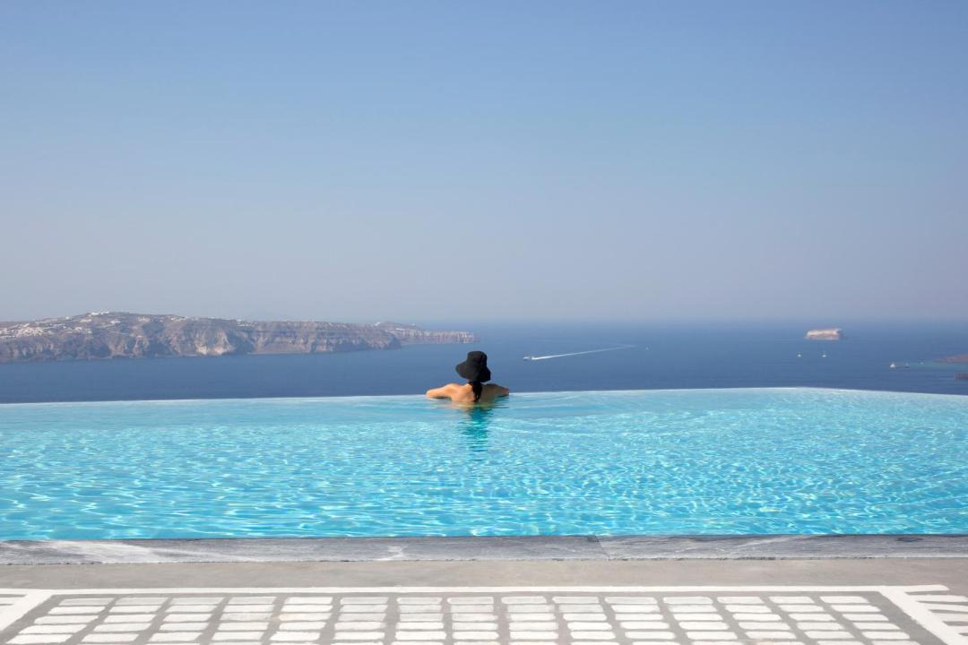 Photo of Others in Fira