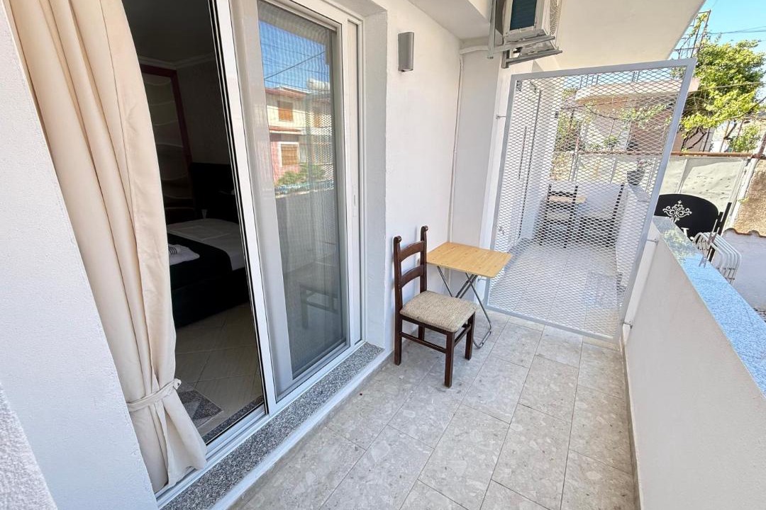 Photo of Others in Sarande