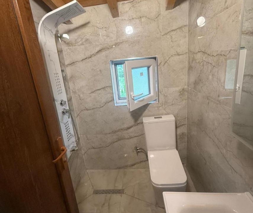 Photo of Bathroom in Valbone