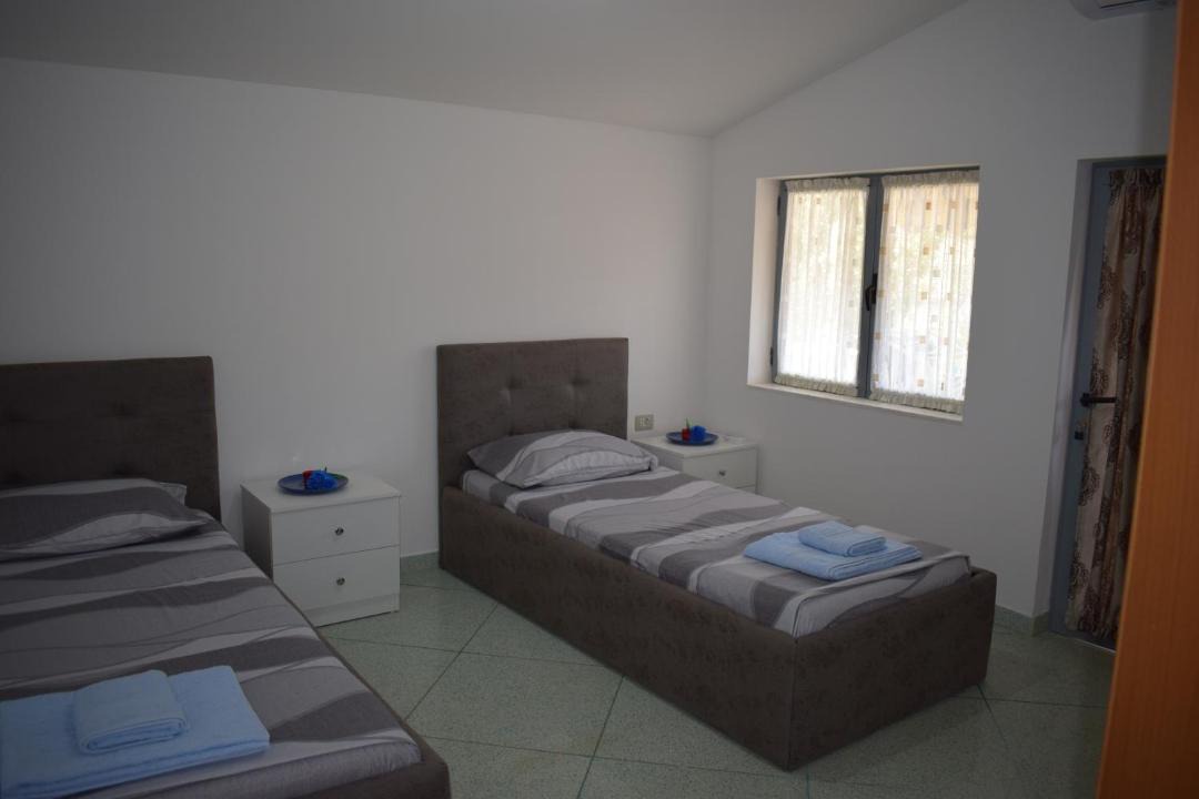 Photo of Others in Sakës