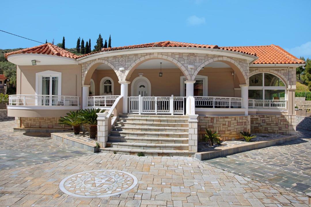 Photo of Others in Alikanas