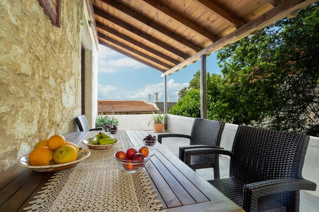 Photo of Patio Balcony in Vamos