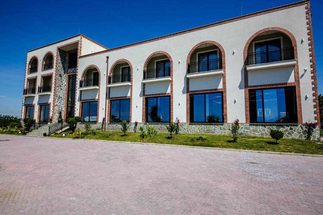 Photo of Others in Qerek
