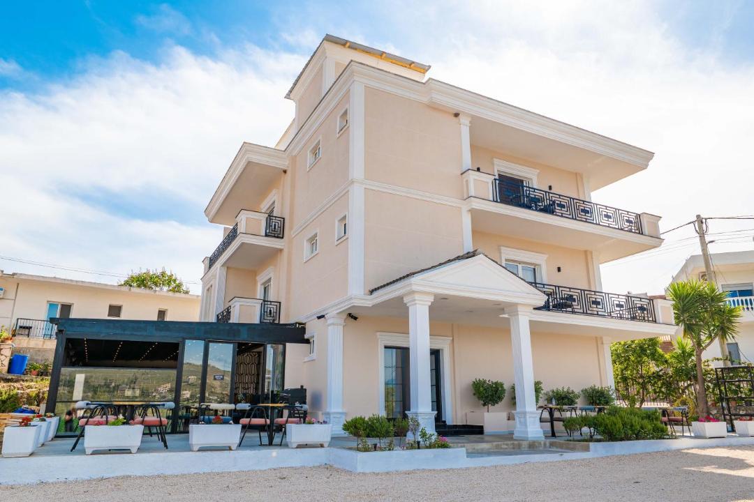 Photo of Others in Sarande