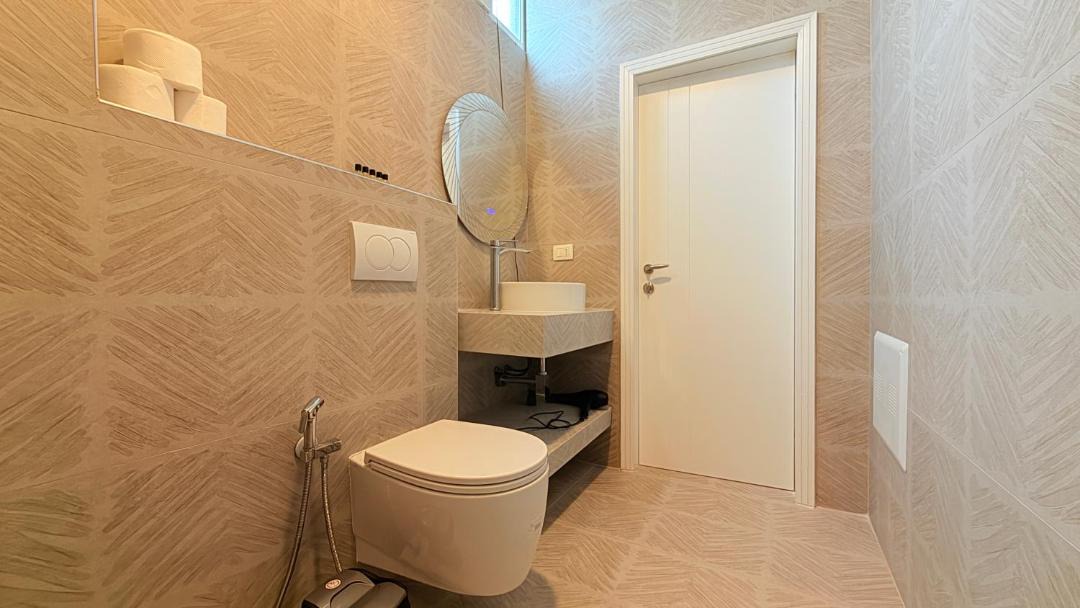 Photo of Bathroom in Golem