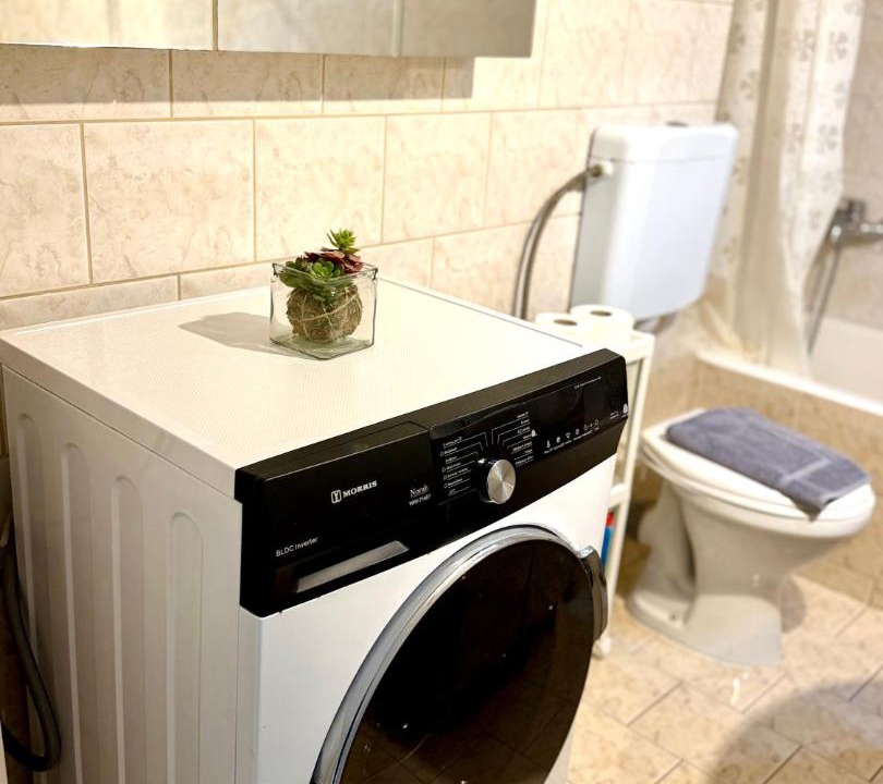 Photo of Bathroom in Platia Viktorias
