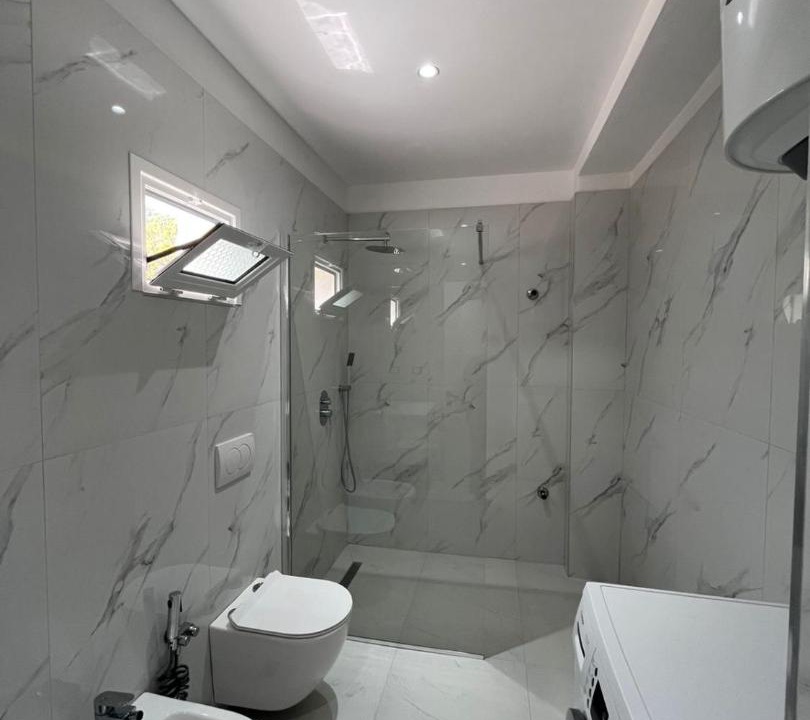 Photo of Bathroom in Udenisht