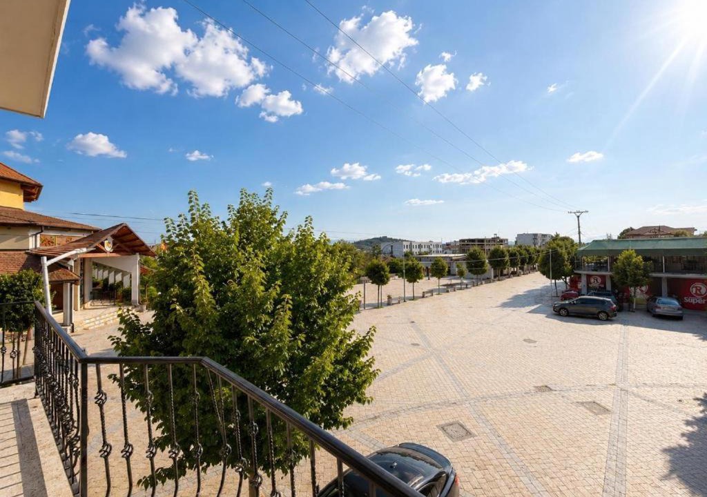 Photo of Others in Sakës