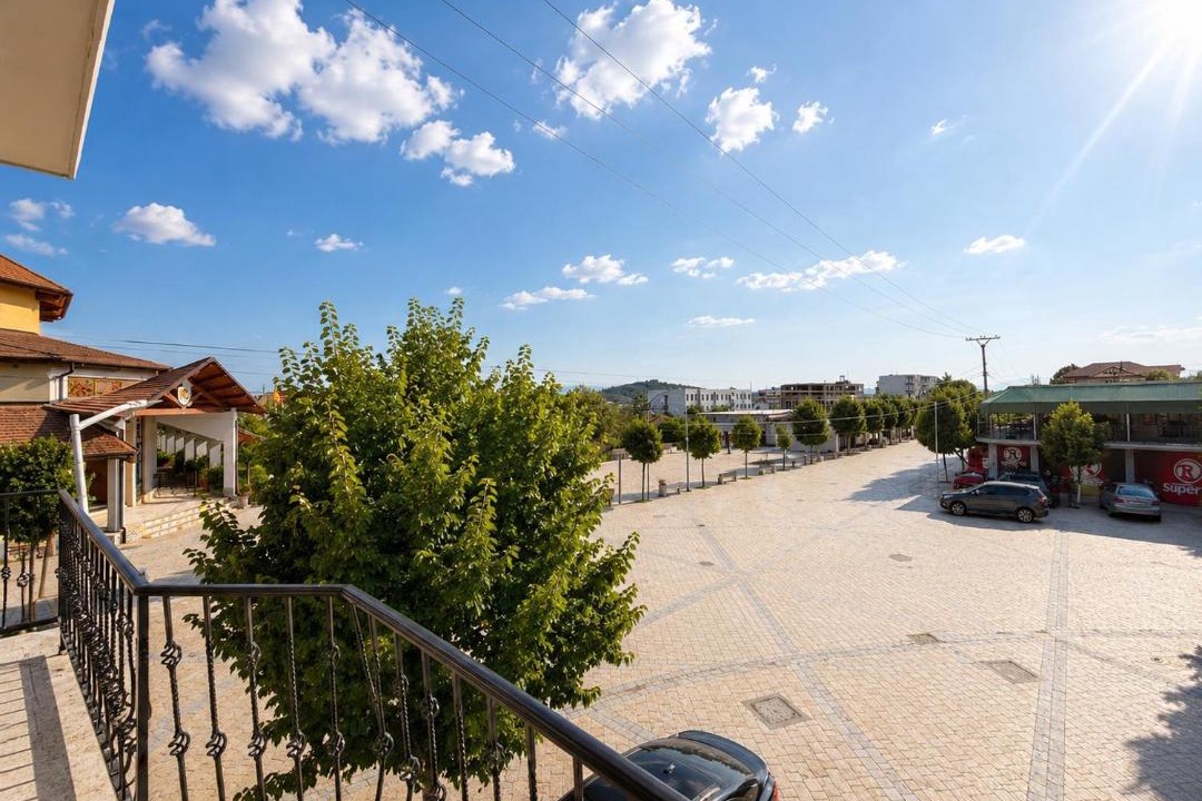 Photo of Others in Sakës