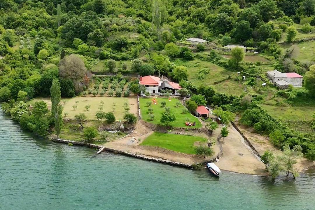 Photo of Others in Sakës