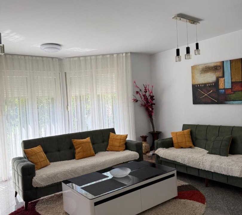 Photo of Livingroom in Pejë