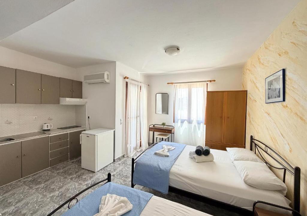 Photo of Bedroom in Perissa