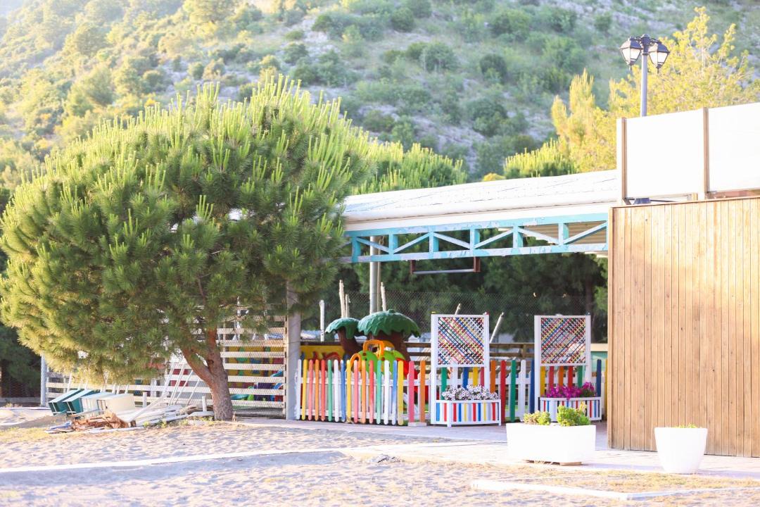 Photo of Others in Sakës