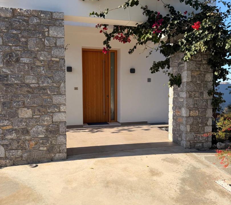 Photo of Others in Pefkos