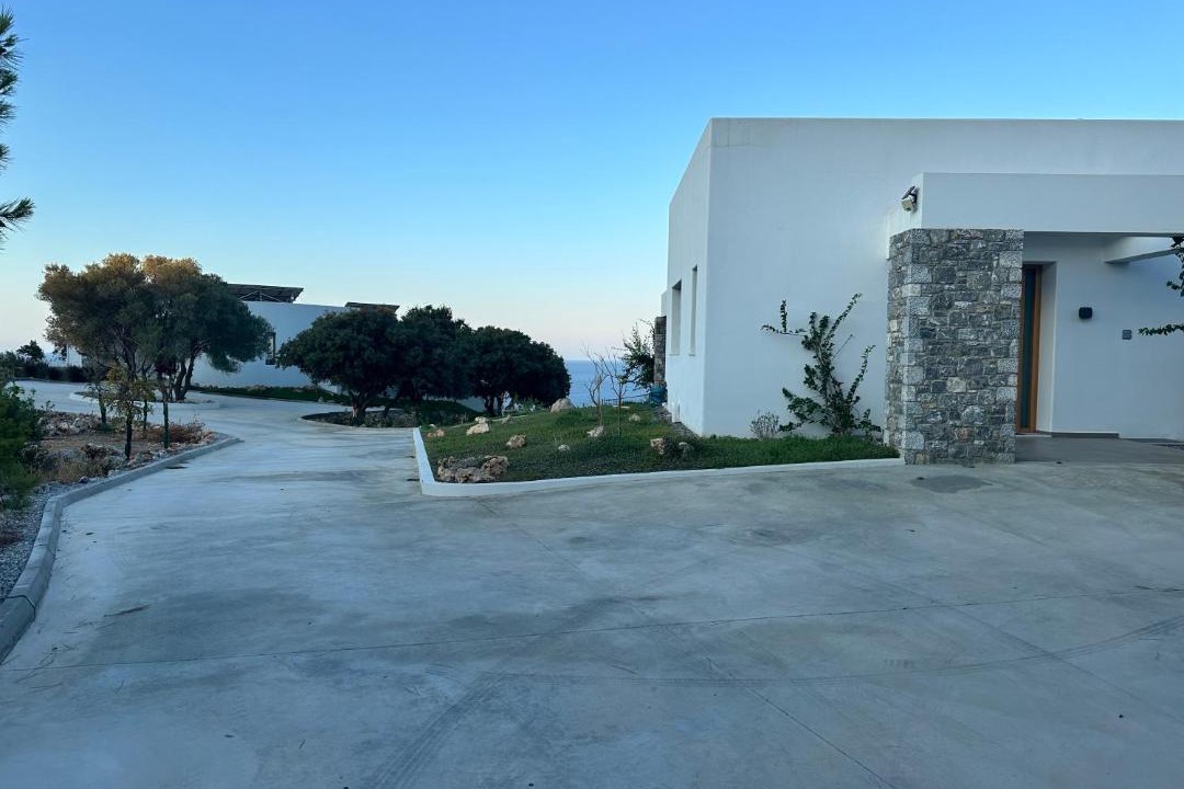 Photo of Others in Pefkos