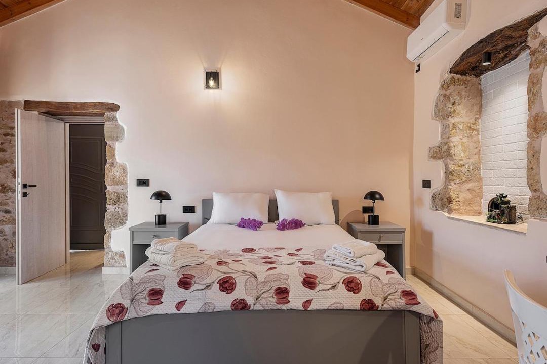 Photo of Bedroom in Aspra Nera