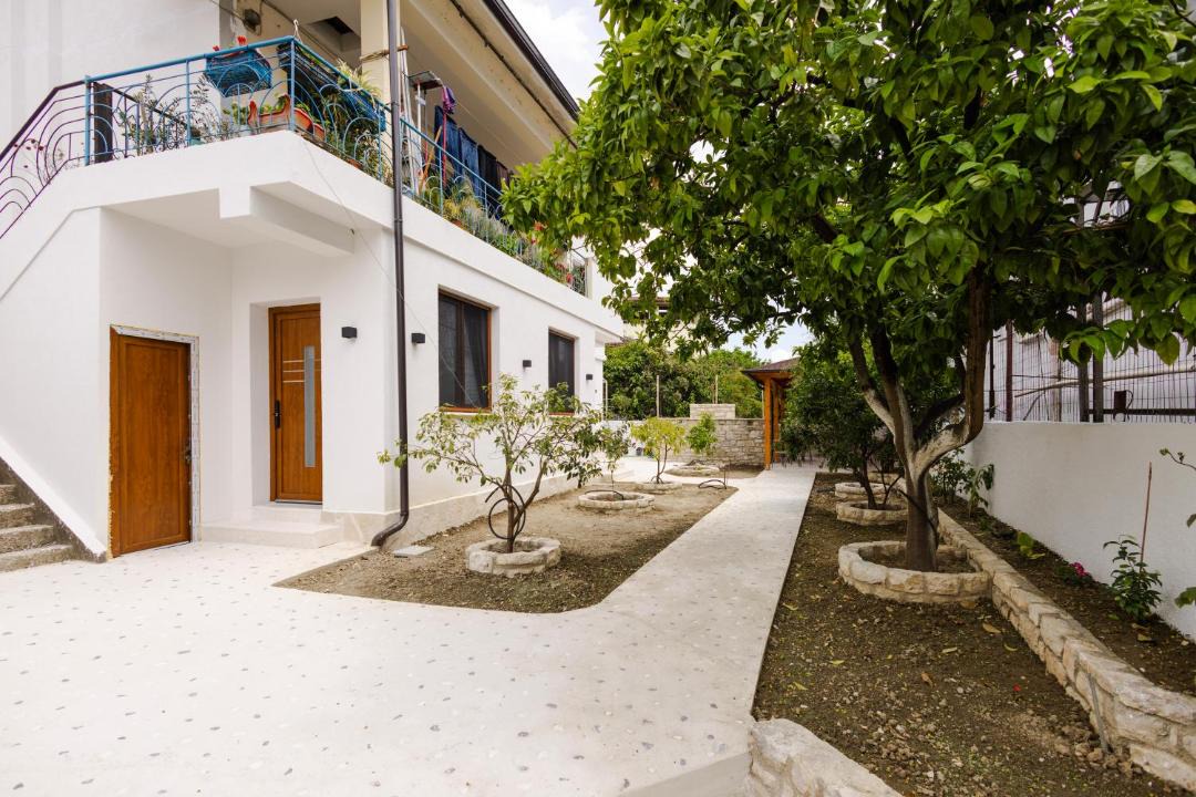 Photo of Patio Balcony in Berat